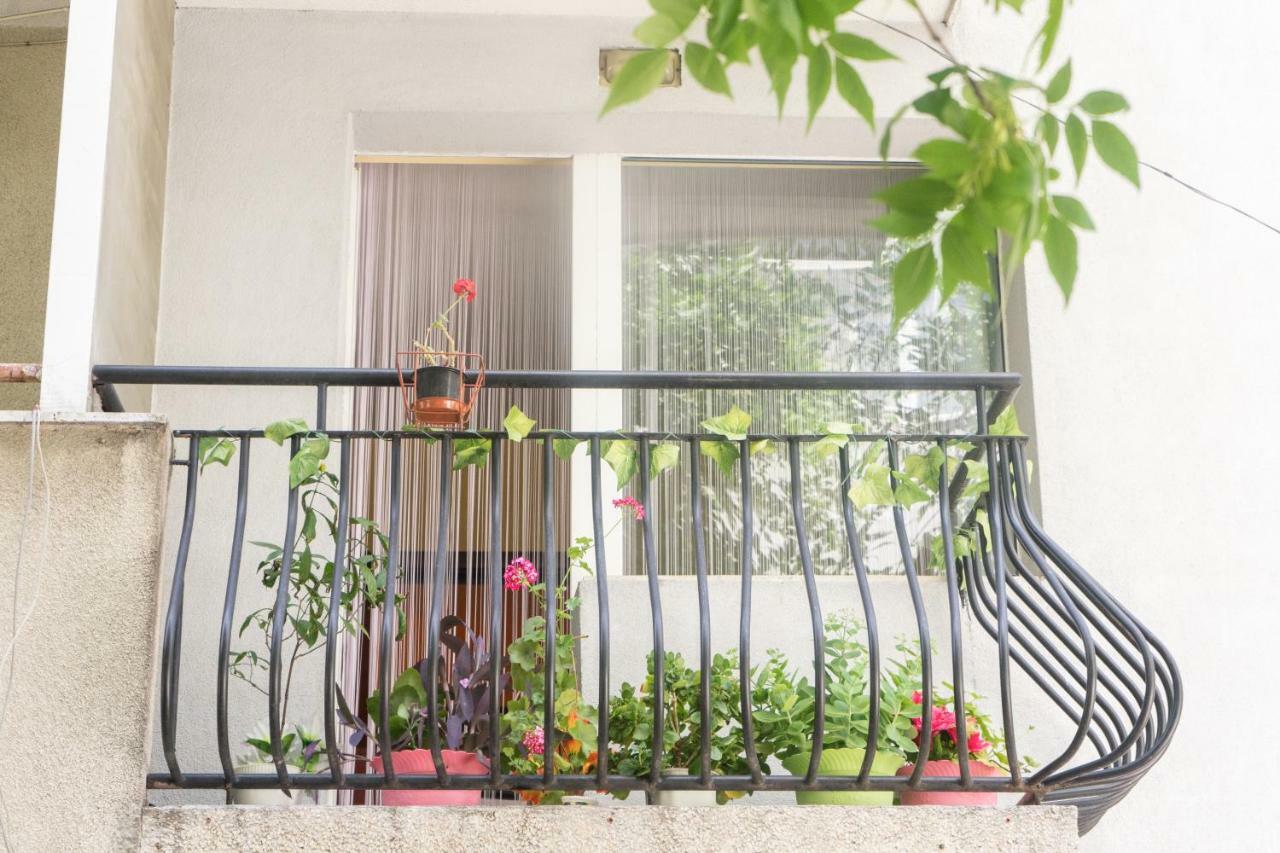 Apartment Eve Varna Bagian luar foto