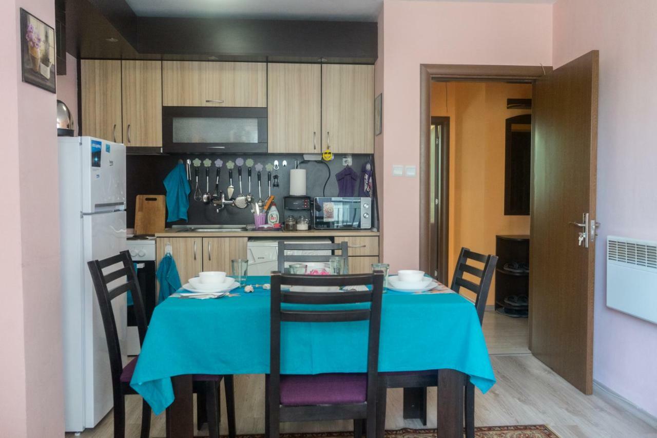 Apartment Eve Varna Bagian luar foto