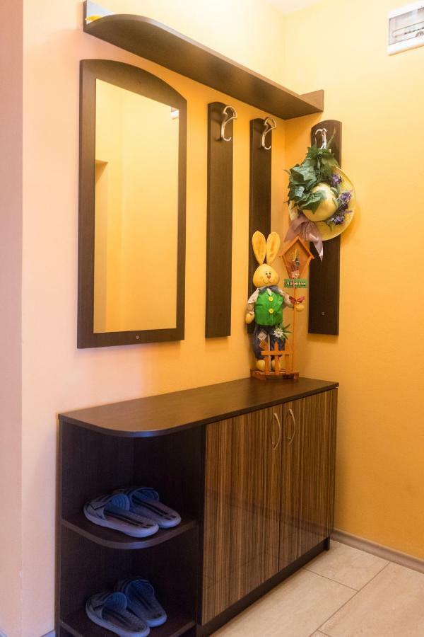 Apartment Eve Varna Bagian luar foto