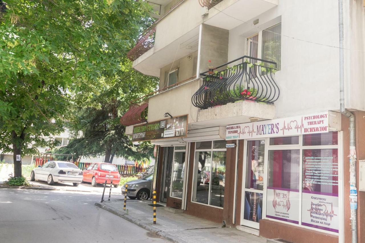 Apartment Eve Varna Bagian luar foto